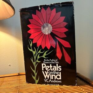 Vintage Horror: 1980 Petals on the Wind by V.C. Andrews Vintage Hardcover Book